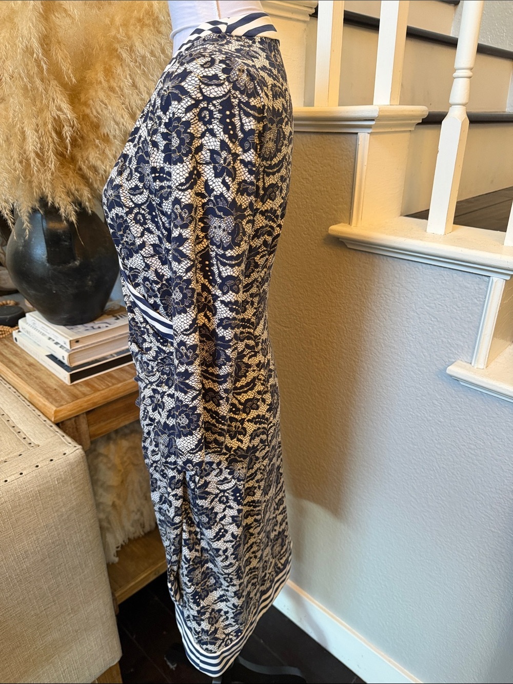 J. McLaughlin Catalina Cloth Faux Wrap Dress Blue White Floral Stripe Trim SZ S - Picture 4 of 8